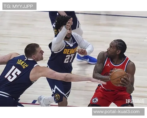 2015年NBA季后赛火箭与勇士激战回顾两队精彩对决的历史瞬间